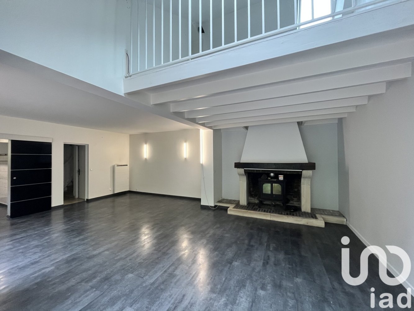 Casa de 3 dormitorios en Taverny, France No. 298951