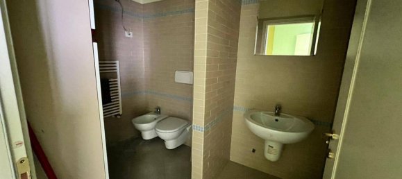 55m² Office in Cesena, Italy No. 342611 4