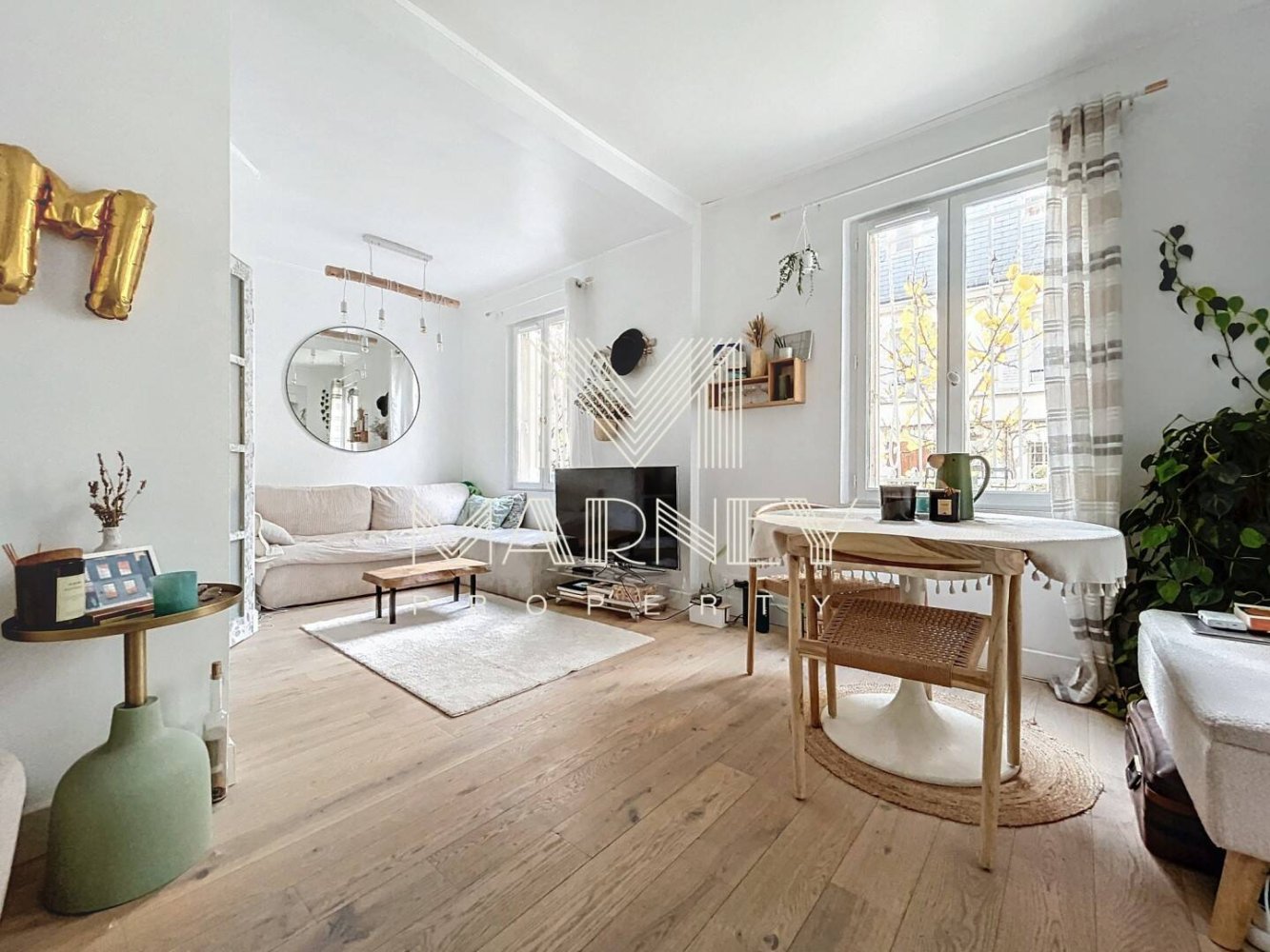 2 bedrooms Duplex in Paris, France No. 163775