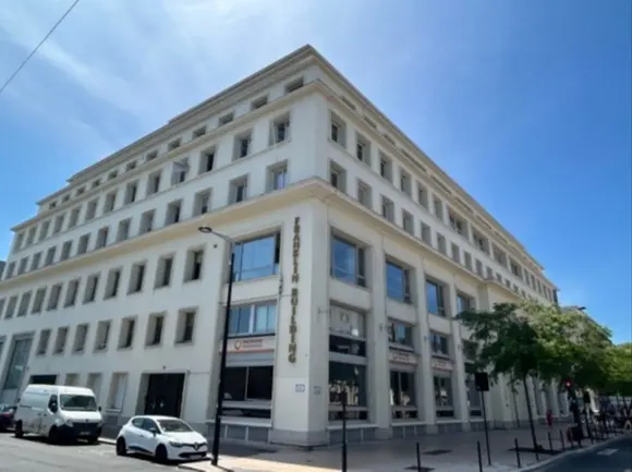 229m² Office in Le Havre, France No. 302367