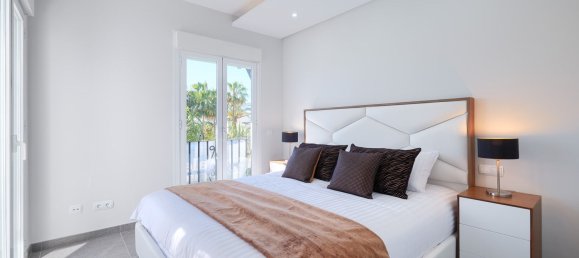 Квартира с 2 спальнями в Эстепона, Испания № 101946 15