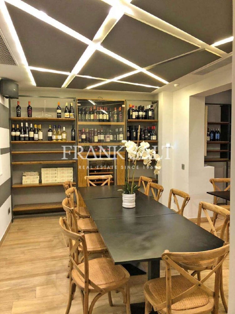 60m² Cafe / restaurant in Valletta, Malta No. 12982
