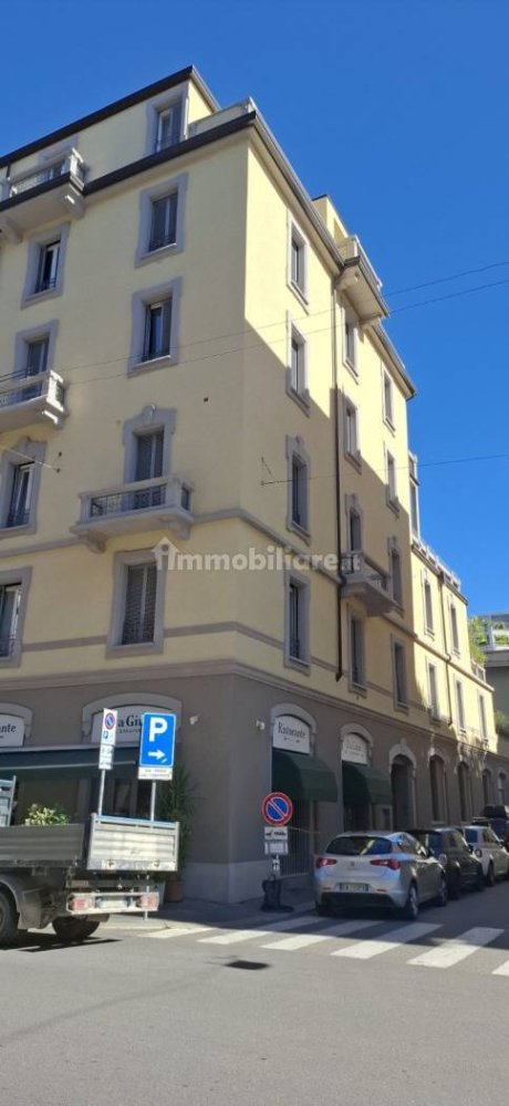 1 bedroom Apartment in Milan, Italy No. 319983