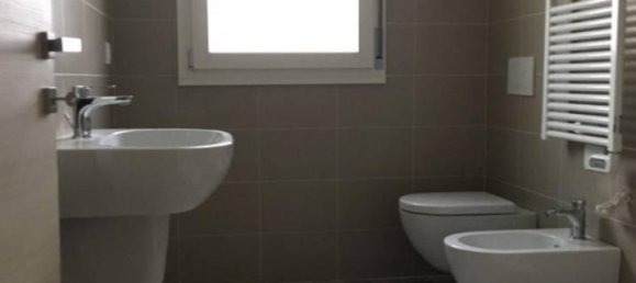 4غرفة شقة في San Lazzaro di Savena, Italy رقم 19346 17