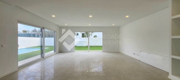 4 bedrooms House in Setubal, Portugal No. 100262 35