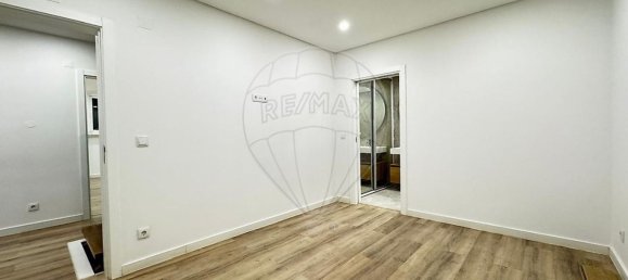 4 Schlafzimmer Haus in Amadora, Portugal, Nr. 173372 35