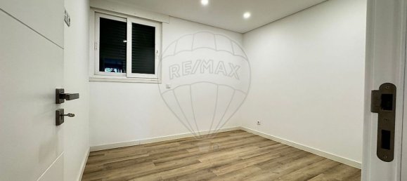 4 Schlafzimmer Haus in Amadora, Portugal, Nr. 173372 9