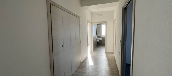 3 bedrooms Apartment in Chioggia, Italy No. 217066 4