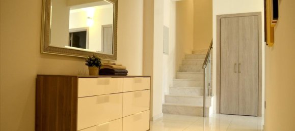 3 Schlafzimmer Wohnung in Limassol, Cyprus, Nr. 1986 2