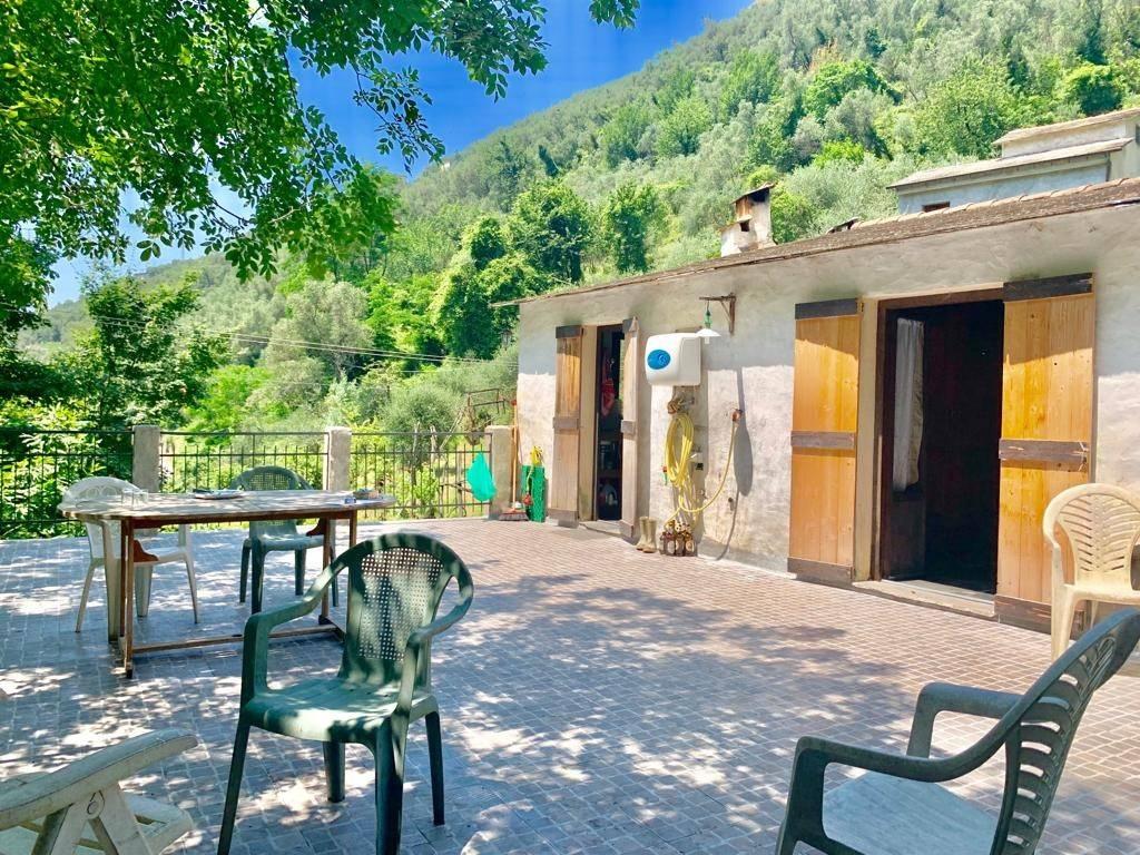 8 rooms Villa in Cogorno, Italy No. 73089