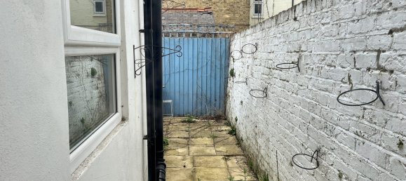 Apartamento en Mitcham, United Kingdom No. 2153 9