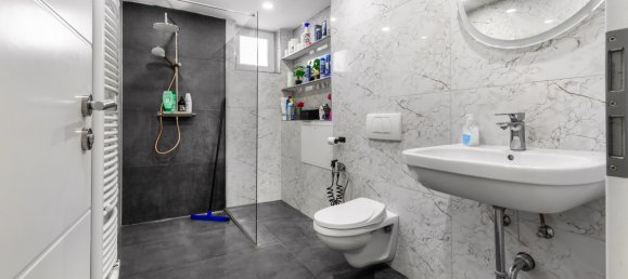 Дом с 5 спальнями в Kitzingen, Германия № 201902 17