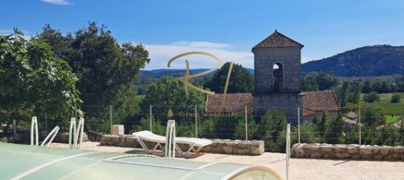 Villa de 4 dormitorios en Ruoms, France No. 303074 2