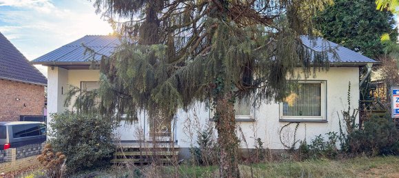 4 rooms Bungalow in Heinsberg, Germany No. 145535 3