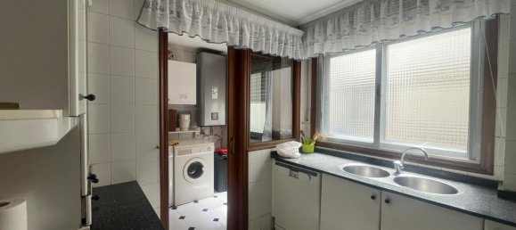 4 bedrooms Apartment in A Caniza, Spain No. 178045 17