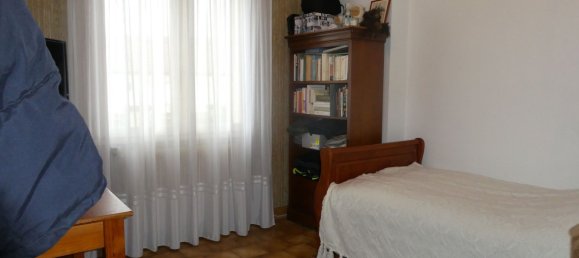 4 bedrooms House in Gien, France No. 71864 10