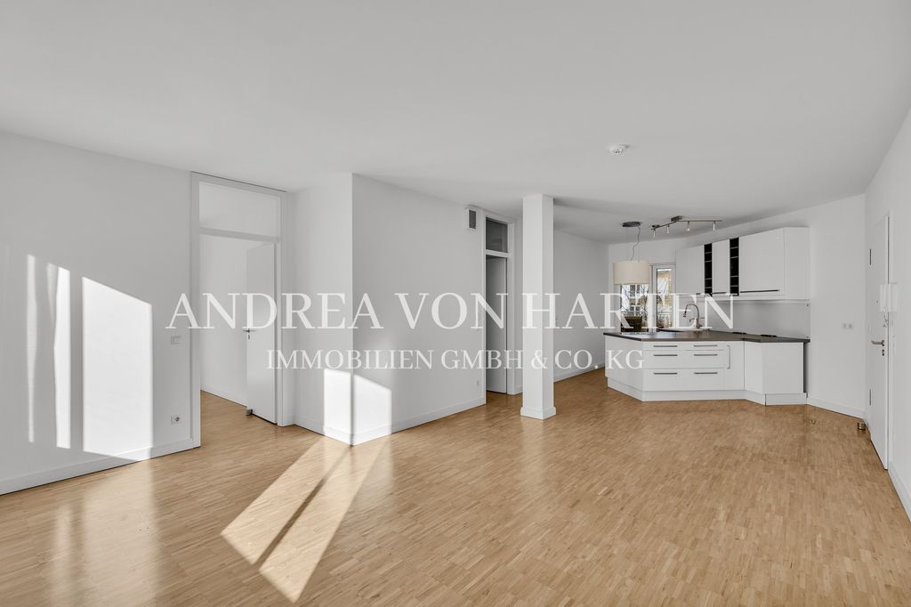 Apartamento de 3 divisões em Hamburg-Nord, Germany N.º 19521