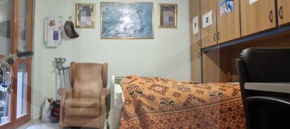 4-salle Appartement à San Severo, Italy No. 17173 3