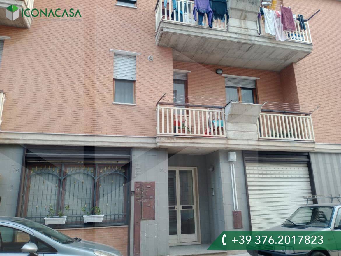 4-salle Appartement à San Severo, Italy No. 17173