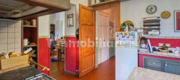 3 Schlafzimmer Villa in Stresa, Italy, Nr. 66710 11