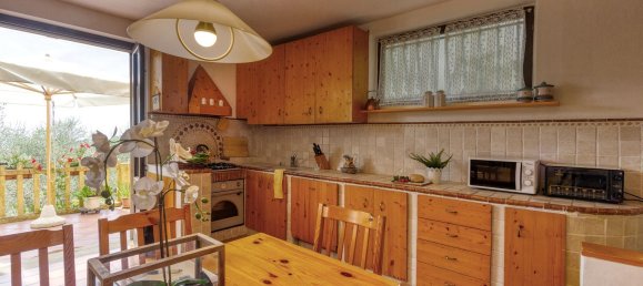 4-Zimmer Haus in Camaiore, Italy, Nr. 214311 8