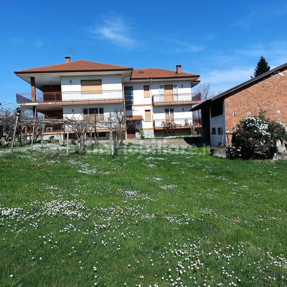 7 chambres Villa à Rivara, Italy No. 77982