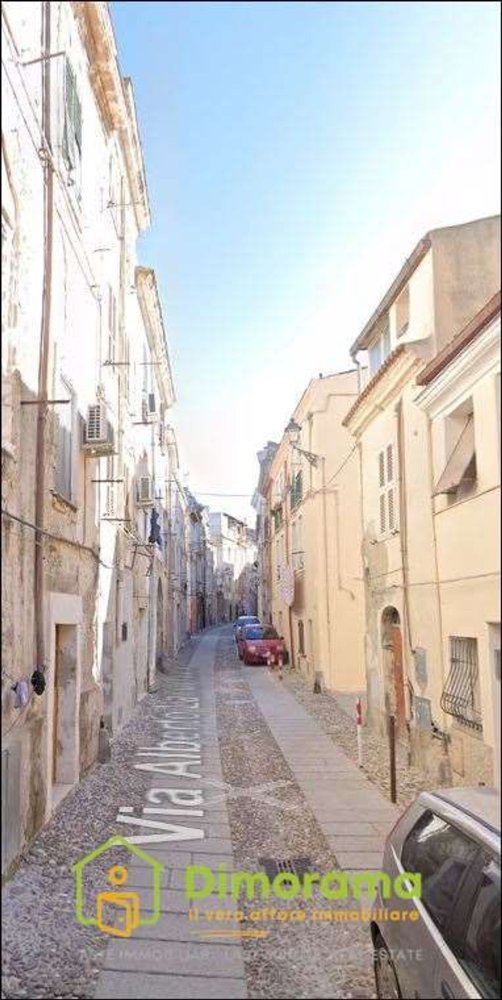 4 rooms Apartment in Sassari, Italy No. 34219