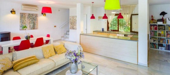 4 bedrooms Villa in Malaga, Spain No. 176212 10