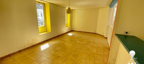 Коммерческая недвижимость с 1 спальней в Нант, Франция № 100960 5