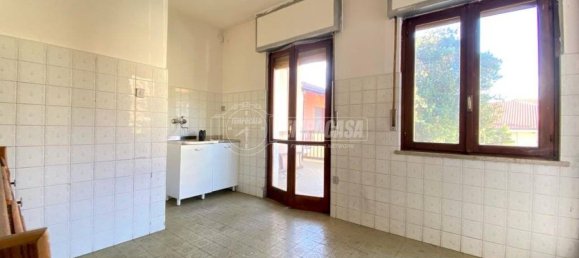 2 bedrooms Apartment in Corio, Italy No. 96063 6