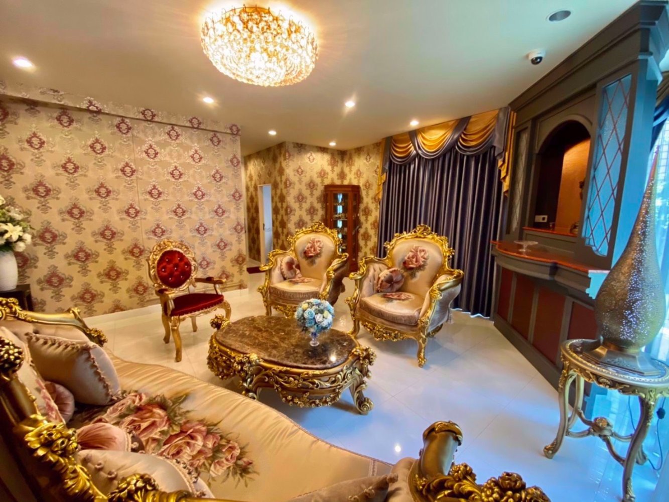 6 bedrooms House in Yan Nawa, Thailand No. 4807