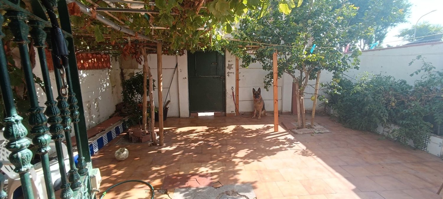 3 Schlafzimmer Stadthaus in La Linea de la Concepcion, Spain, Nr. 164698