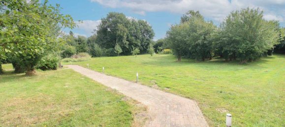 Apartamento de 9 dormitorios en Plon, Germany No. 331881 4