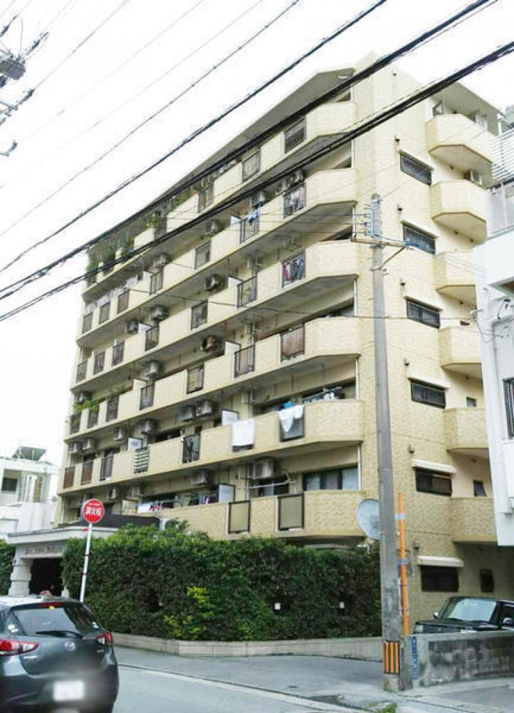 3 bedrooms Apartment in Okinawa, Japan No. 3686