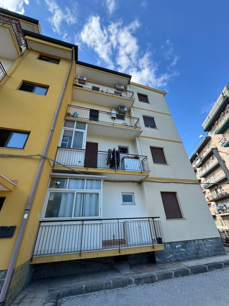 3غرفة شقة في Acireale, Italy رقم 257096