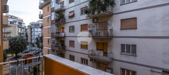 Apartamento de 3 habitaciónes en Rome, Italy No. 5621 23