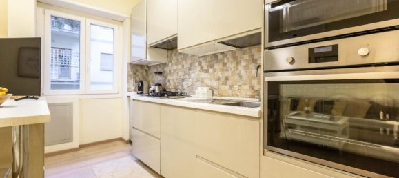 Apartamento de 3 habitaciónes en Rome, Italy No. 5621 10