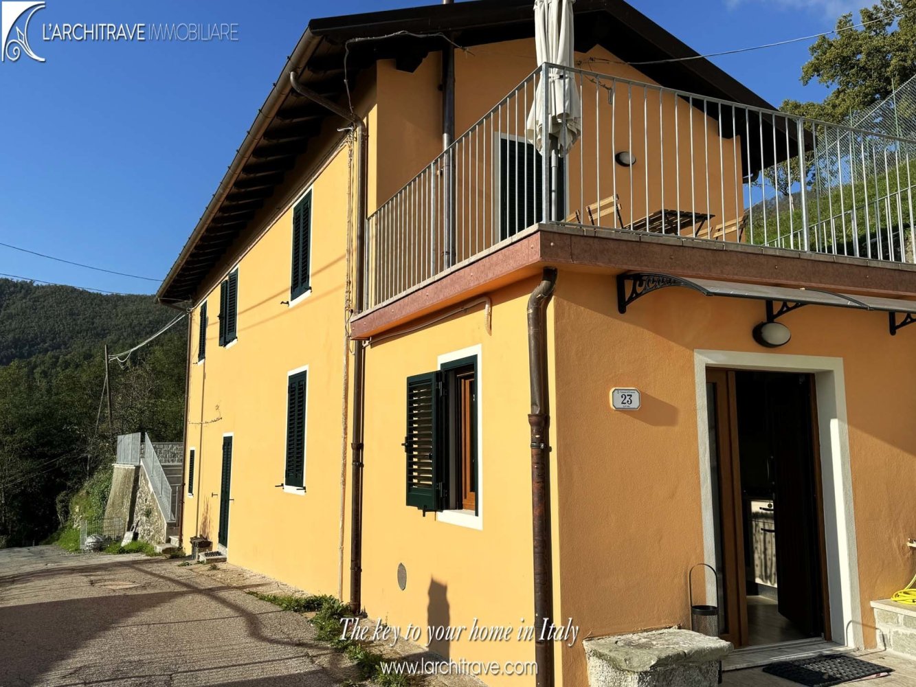 3 bedrooms Apartment in Fivizzano, Italy No. 362914