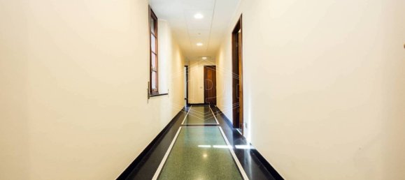 5-salle Bureau à Genoa, Italy No. 272128 11