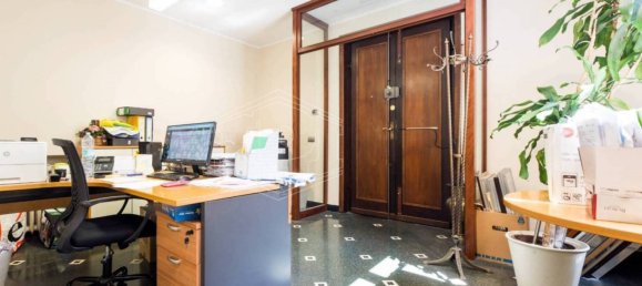 5-salle Bureau à Genoa, Italy No. 272128 25