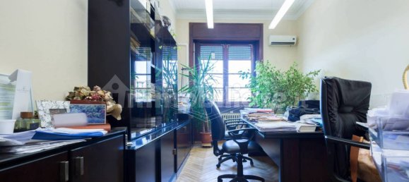 5-salle Bureau à Genoa, Italy No. 272128 6