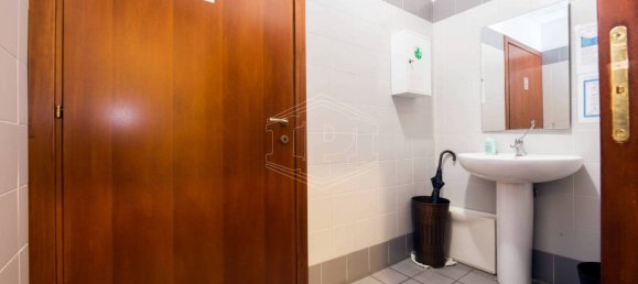 5-salle Bureau à Genoa, Italy No. 272128 21