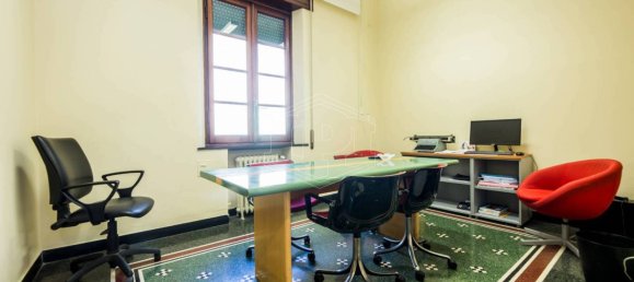 5-salle Bureau à Genoa, Italy No. 272128 3