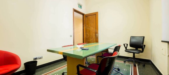 5-salle Bureau à Genoa, Italy No. 272128 4
