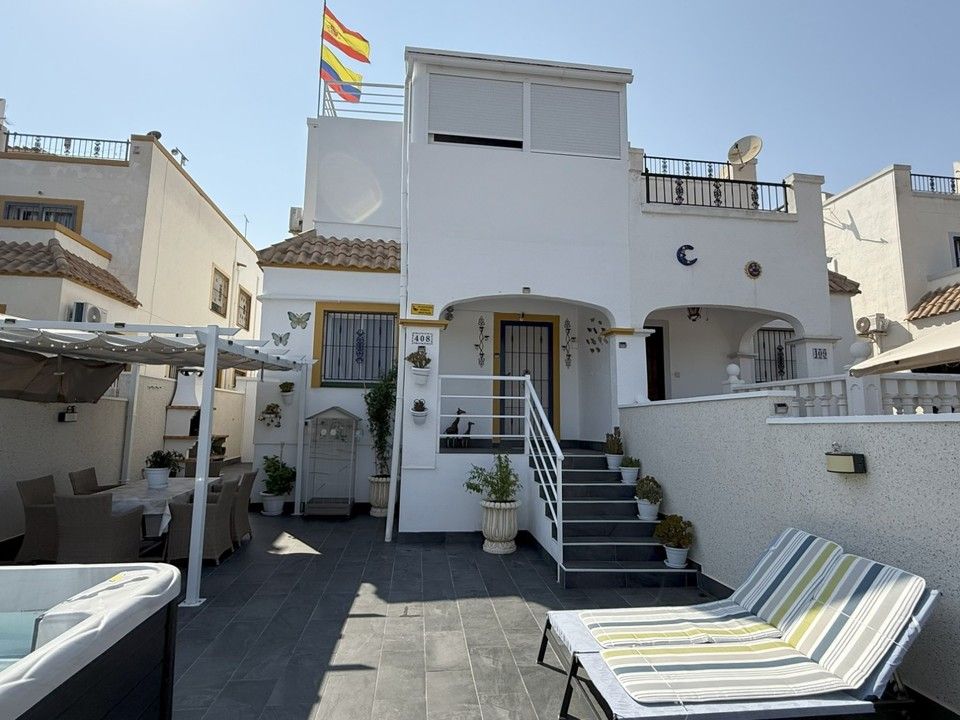 2 bedrooms Villa in Alicante, Spain No. 263914