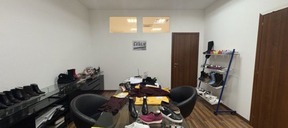 Bureau à Civitanova Marche, Italy 350m² No. 326613 2