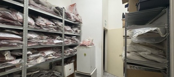 Bureau à Civitanova Marche, Italy 350m² No. 326613 9