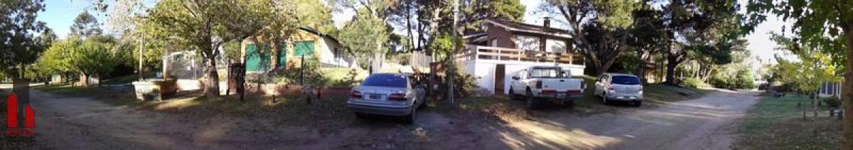 2 bedrooms House in Mar del Plata, Argentina No. 79133