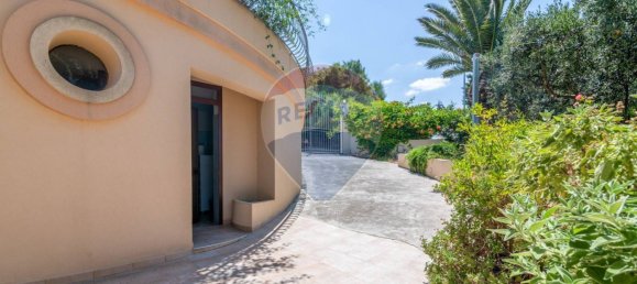 5 bedrooms Villa in Alcamo, Italy No. 352153 10