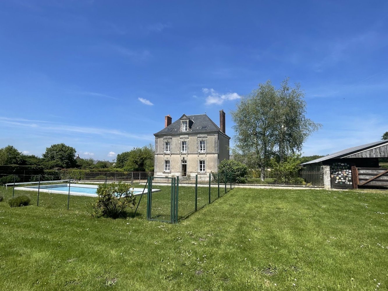 6 bedrooms Castles in Indre-et-Loire, France No. 63036